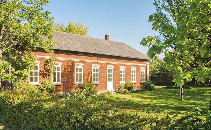 Cozy home in Bredebro with WiFi 1