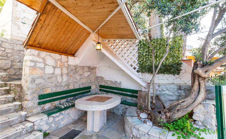 Gorgeous apartment in Lokva Rogoznica with WiFi 1