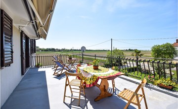 2 bedroom cozy apartment in Grado 2