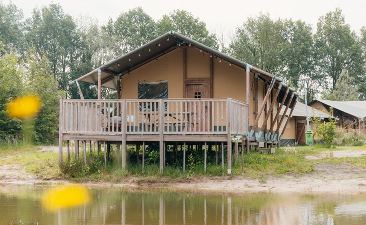 Luxe Safaritent aan het water | 6 personen 1