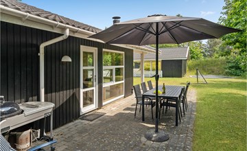 Lovely home in Vig with kitchen 2