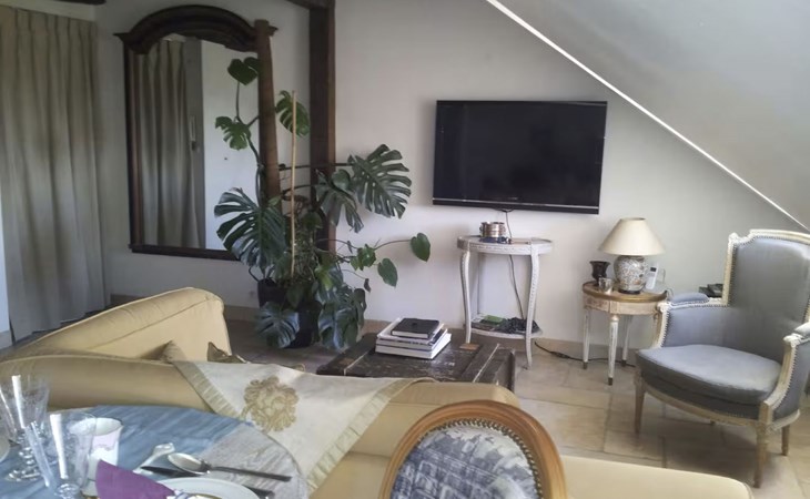 Schöner romantischer Blick auf die Seine 1