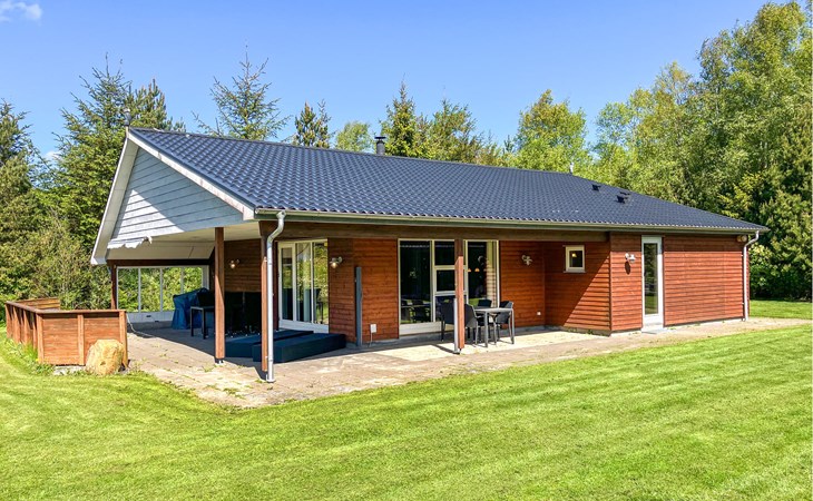 4 bedroom gorgeous home in Farsø 1