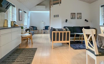 Nice home in Nexø with outdoor swimming pool 3