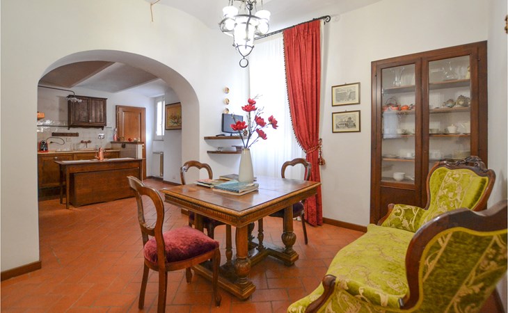 Lovely apartment in Arezzo with kitchen 1