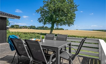 Nice home in Hejls with kitchen 2