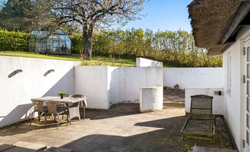 2 bedroom cozy home in Haarby 2