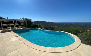 Ferienvilla mit Pool Infinity 2