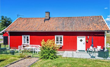 2 bedroom gorgeous home in åsa 2
