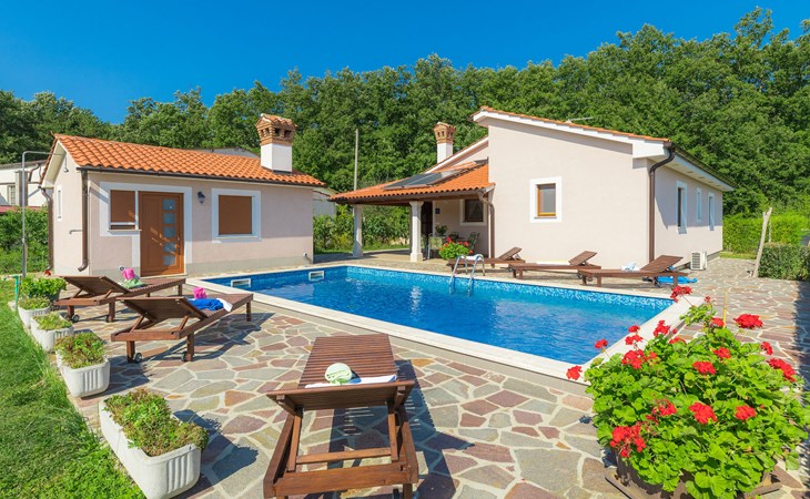 Villa Mihael (ROJ540) 1