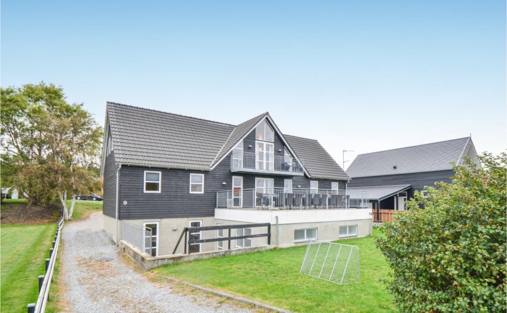 Beautiful home in Ebeltoft with sauna 1