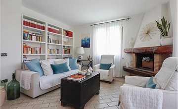 Lovely home in Capezzano Pianore 3