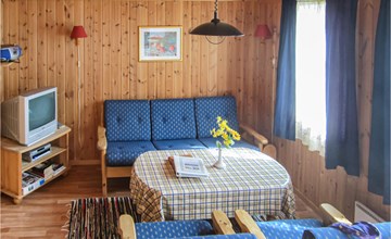 Awesome home in Spangereid with kitchen 3