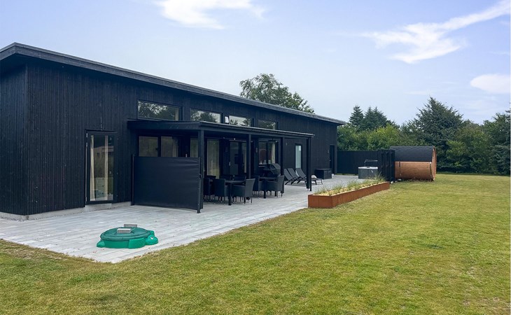 Prachtig huis met 5 slaapkamers in. 1