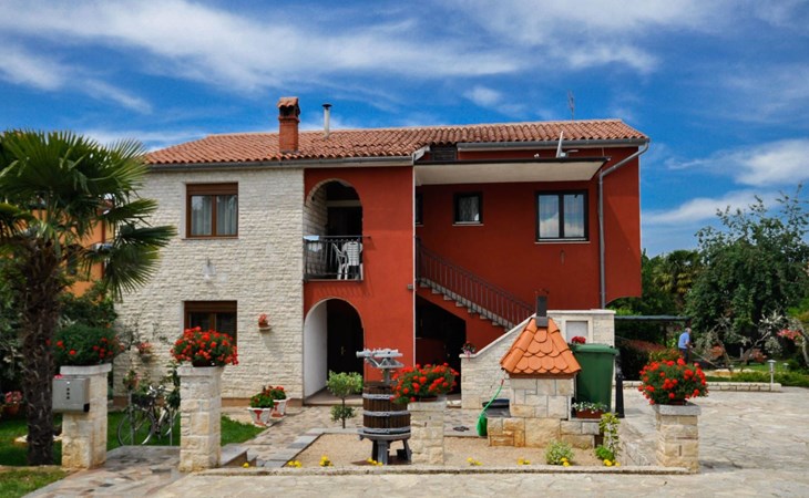 "Jurica 4" mit Terrasse 1