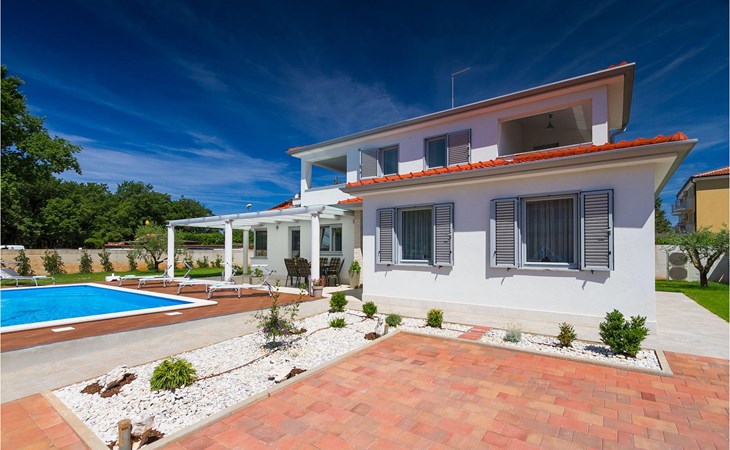 Villa Paris 1