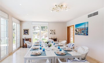 5 bedroom amazing home in Cabrils 2