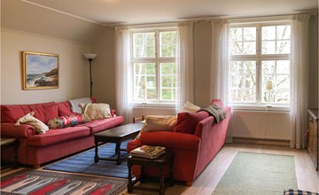 3 bedroom beautiful home in Mantorp 2