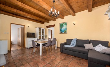 Gorgeous home in Pazin with kitchen 3