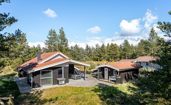 "Augustine" - 1.6km from the sea 1