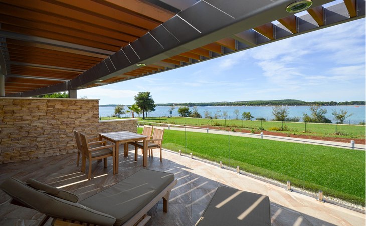 Lovely apartment in Medulin with house sea view 1