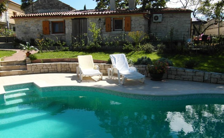 "Vickovi" mit Gemeinschaftspool 1