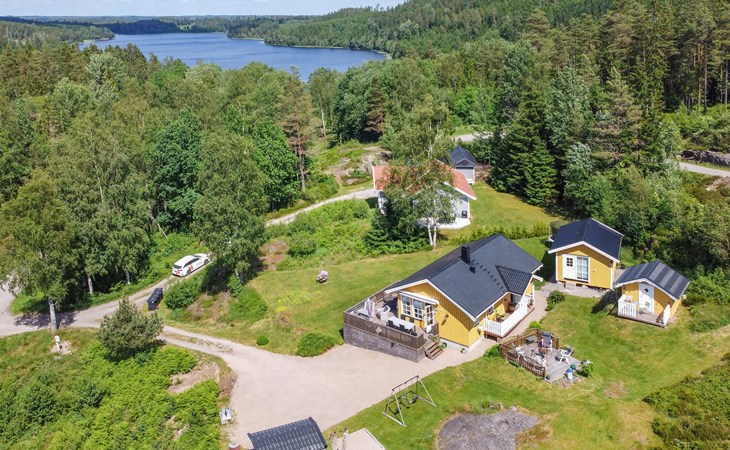 Amazing home in Färgelanda with WiFi 1