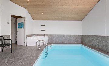 Awesome home in Væggerløse with sauna 3