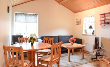 Cozy home in Nässjö with house sea view 3