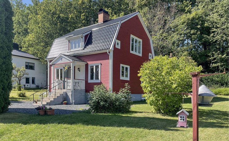 Nice home in Edsbruk with kitchen 1