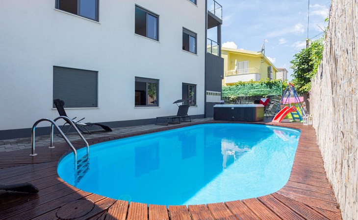 Gorgeous apartment in Kastel Kambelovac 1