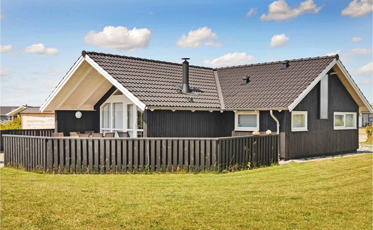 Gorgeous home in Sydals with WiFi 1