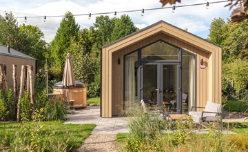 Tiny Lodge mit Hottub | 2 + 2 Personen 2