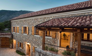 für 5 Personen und 1 Kind in Tribalj 3