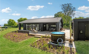 3 bedroom gorgeous home in Hadsund 2