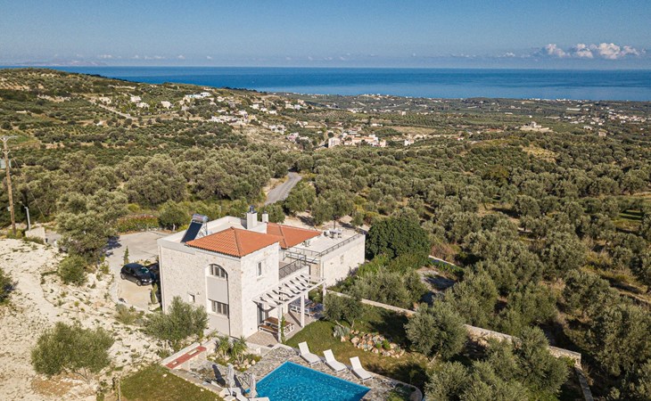 Komfort-Villa mit privatem Pool 1