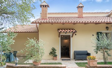 Flora House 1 2