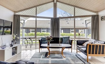 Lovely home in Humble with sauna 3