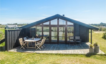 Gorgeous home in Løkken with kitchen 2