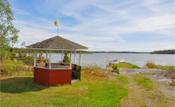 Stunning home in Säffle with lake view 2