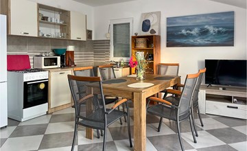 Tolle Wohnung in Maslenica mit WLAN 2