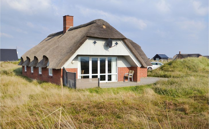 Cozy home in Hvide Sande with sauna 1