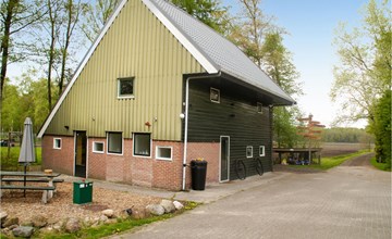 Nice home in Schoonloo with WiFi 2