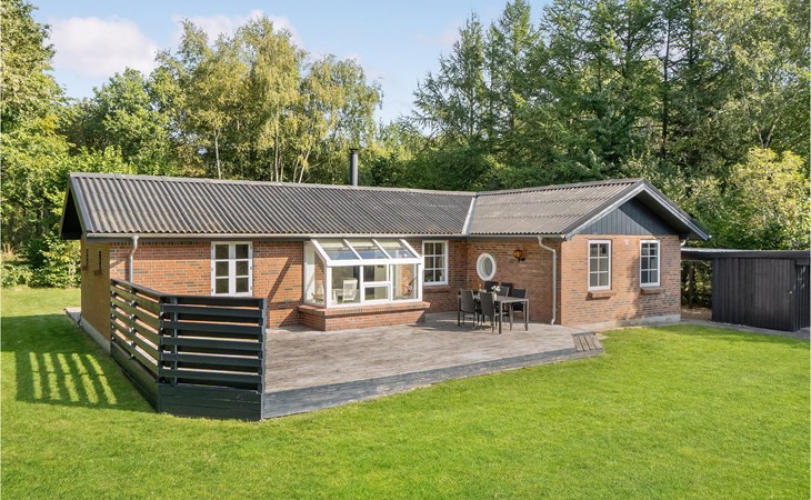 Awesome home in Toftlund with kitchen 1