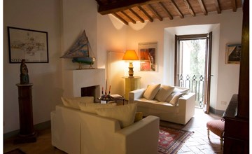 Hochwertige Wohnung im Turm-Schlösschen 3