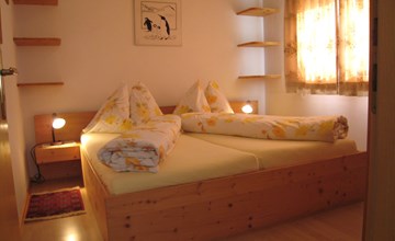 Holiday apartment Chasa Schmidt 2