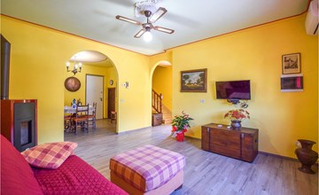 Nice home in Camaiore with kitchen 3