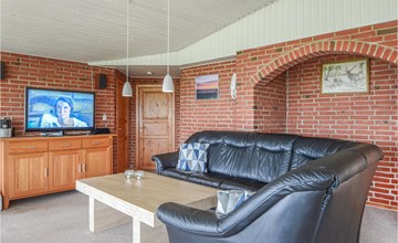 Cozy home in Hejls with WiFi 3