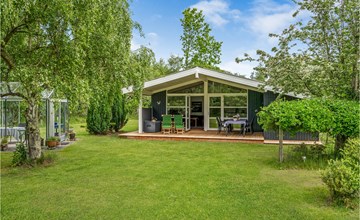 Beautiful home in Humble with kitchen 2