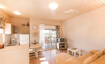 1 bedroom amazing apartment in Pirovac 2